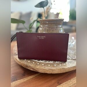 New Kate Spade Wristlet Wallet